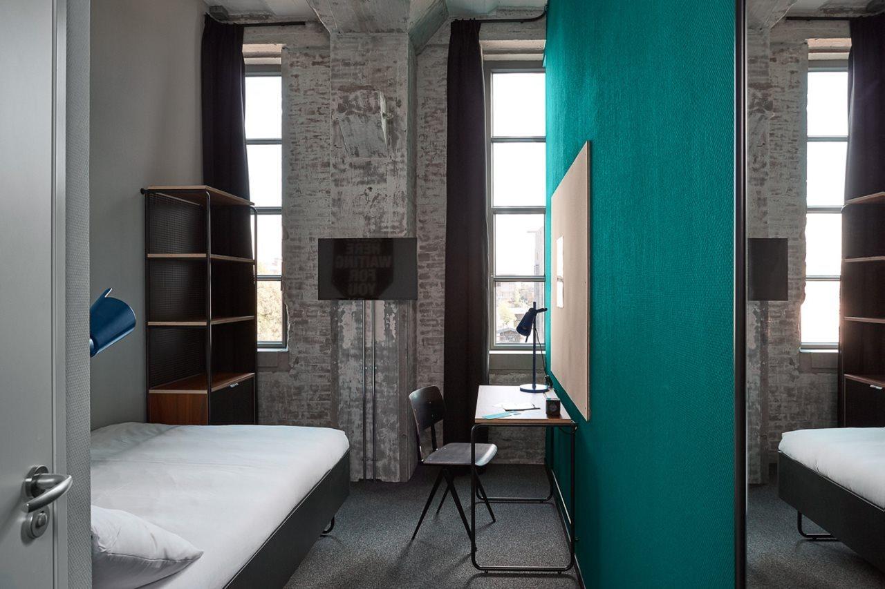 The Social Hub Maastricht Hotel Bagian luar foto